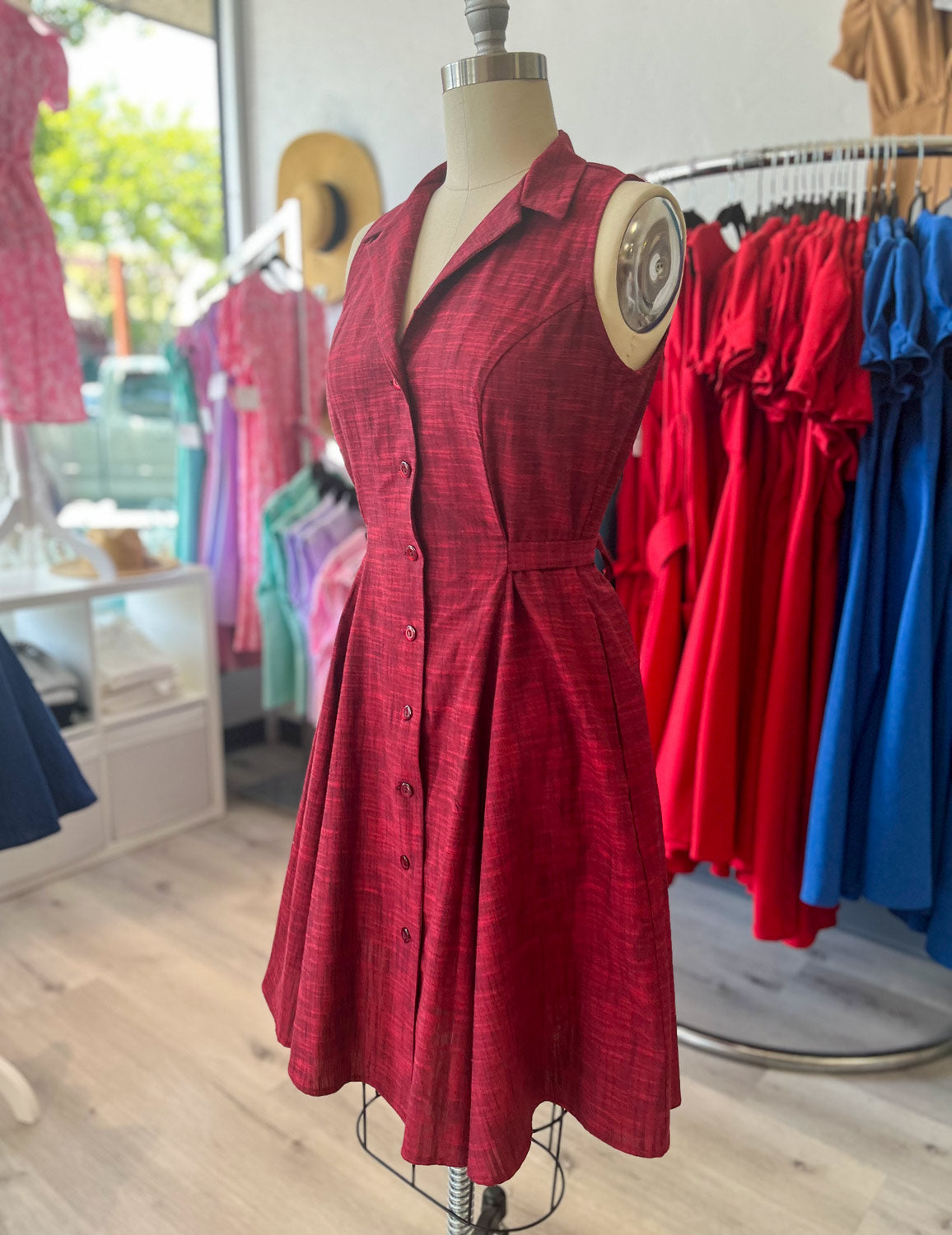 Betty Lou Dress - Linen Look, Red