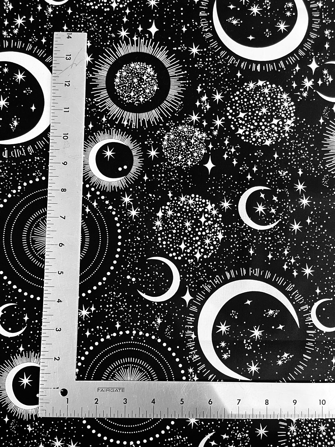 Haute Circle Skirt - Glow Moon (glow-in-the-dark)