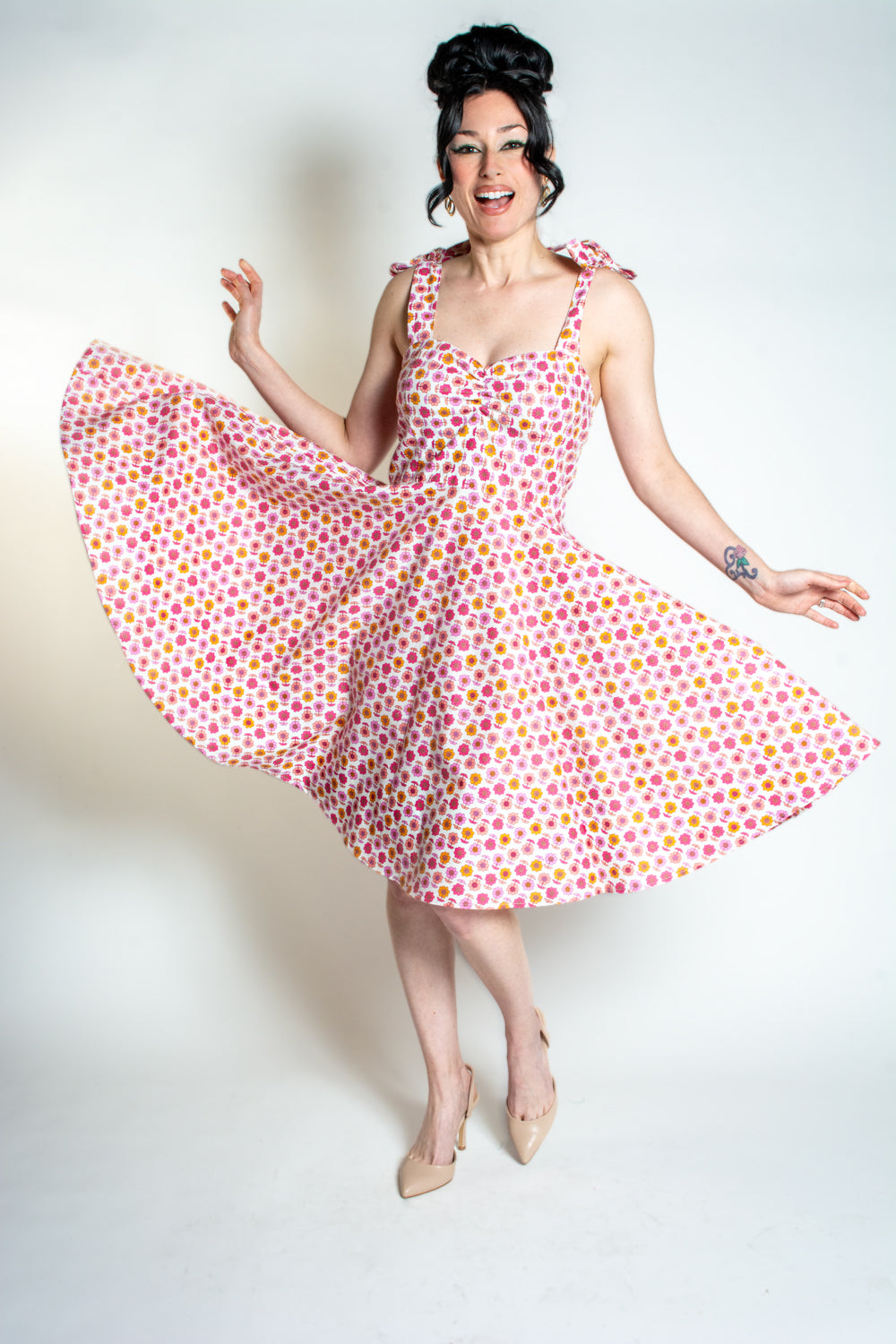 Sarah Swing Dress - Retro Daisy, Pink *sale