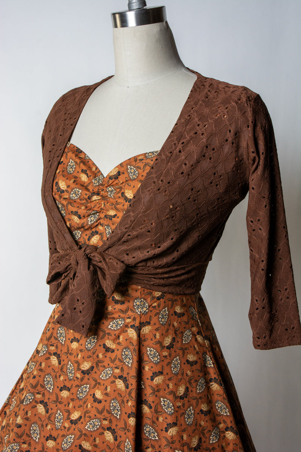 Sweet Sweater - Stretch Eyelet, Brown