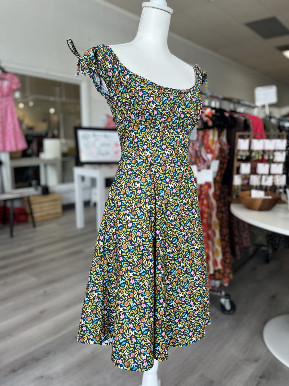 Hilda Dress - Tea Leaves