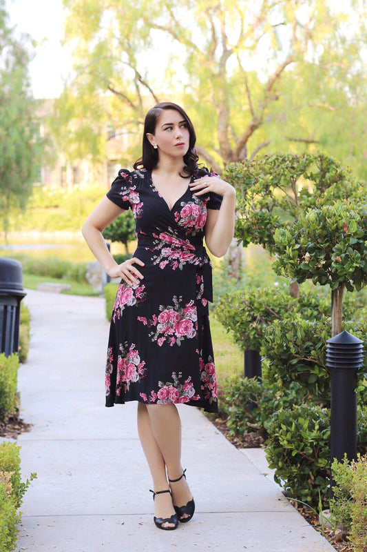 Souther California Belle - Review of the Rayleine Dress in Rose Noir