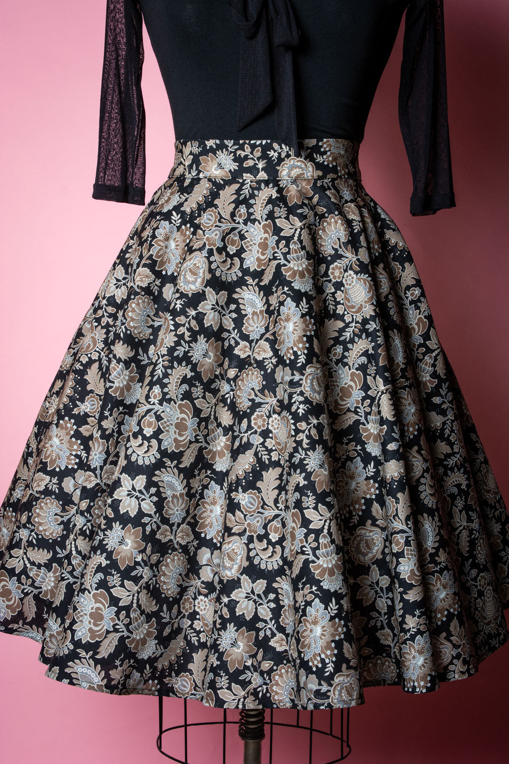 Haute Circle Skirt Black Fluer Paisley sale Heart of Haute