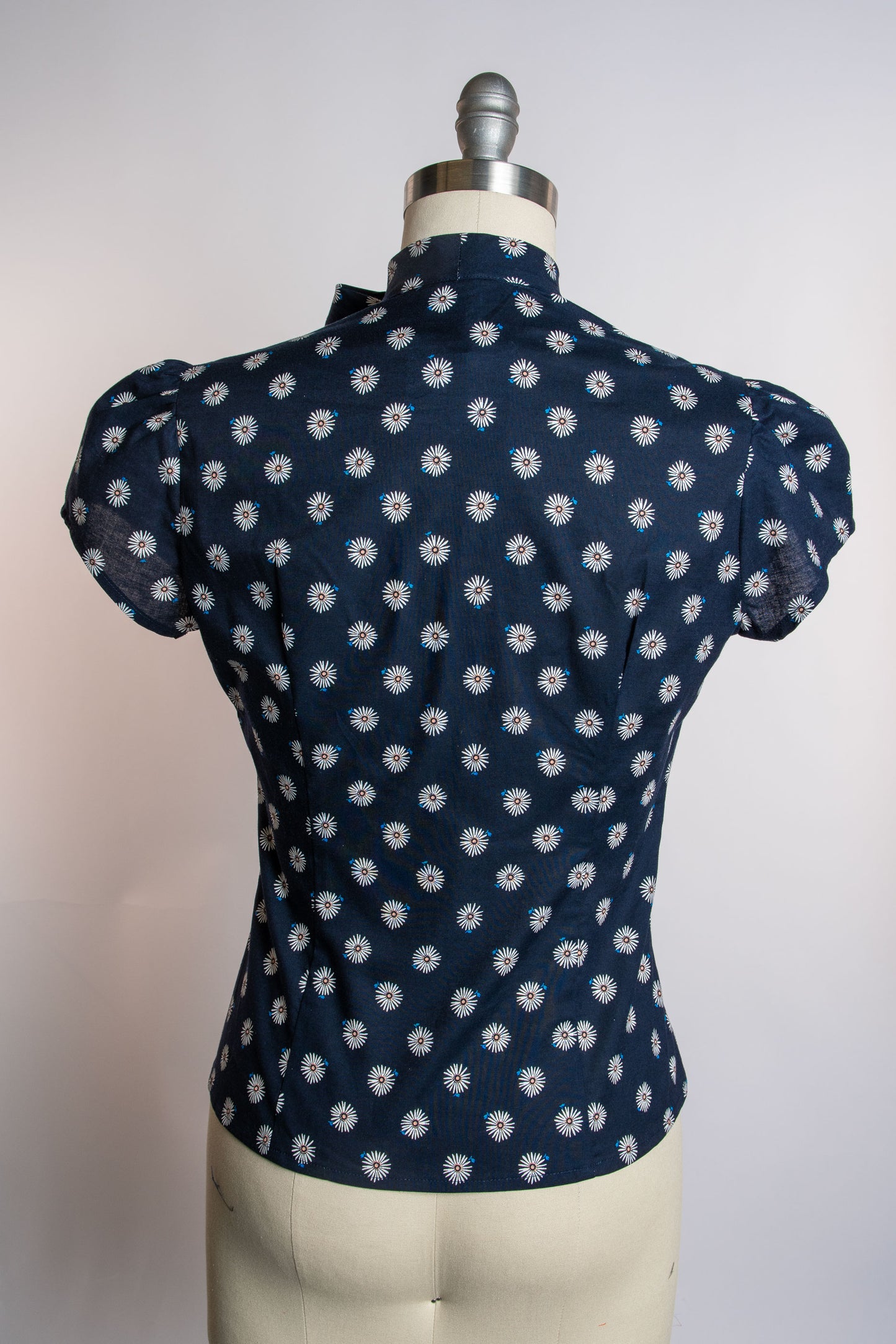 Estelle Blouse - Navy Daisy