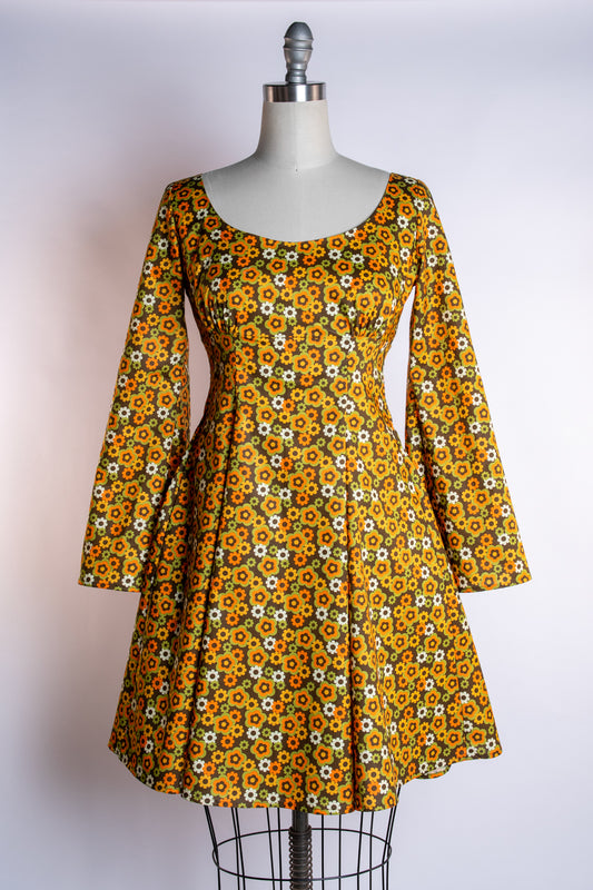 Jenni Dress - Little Retro Daisy