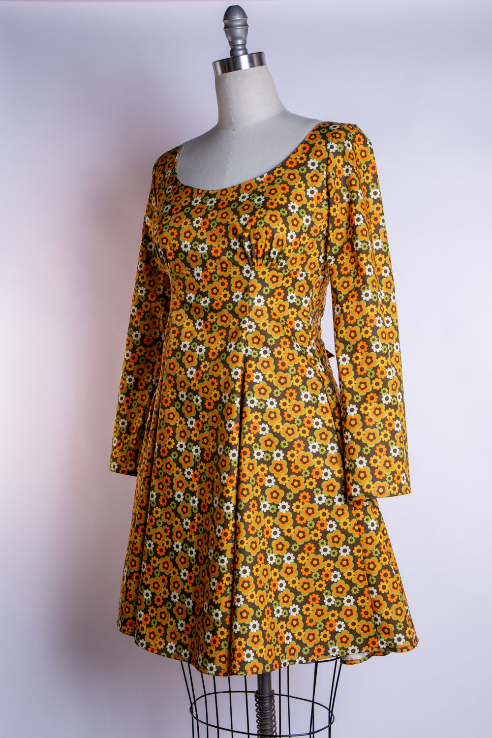 Jenni Dress - Little Retro Daisy