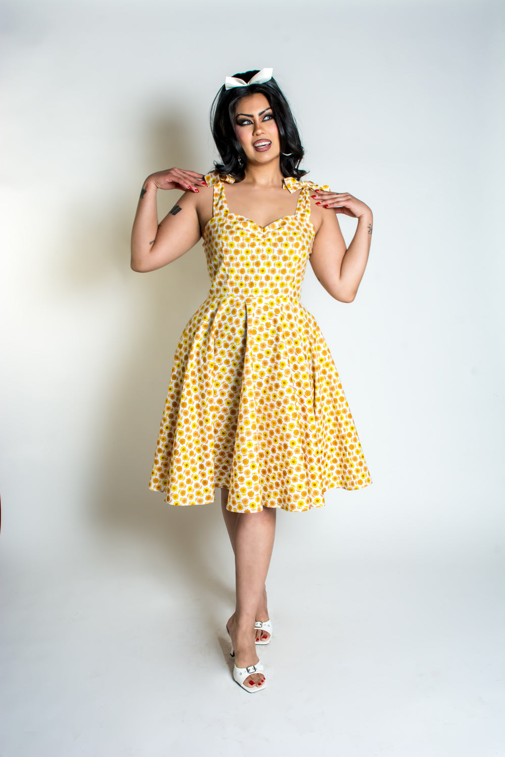 Sarah Swing Dress - Retro Daisy, Yellow