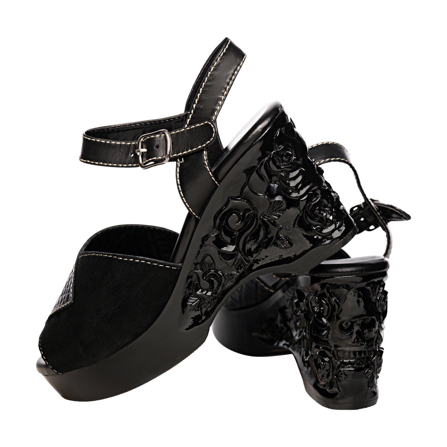 the Momento Mori - in Black Snake on Black