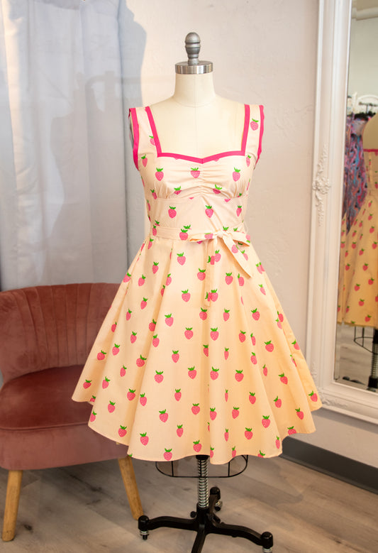 Sadie Dress - Pink Strawberry