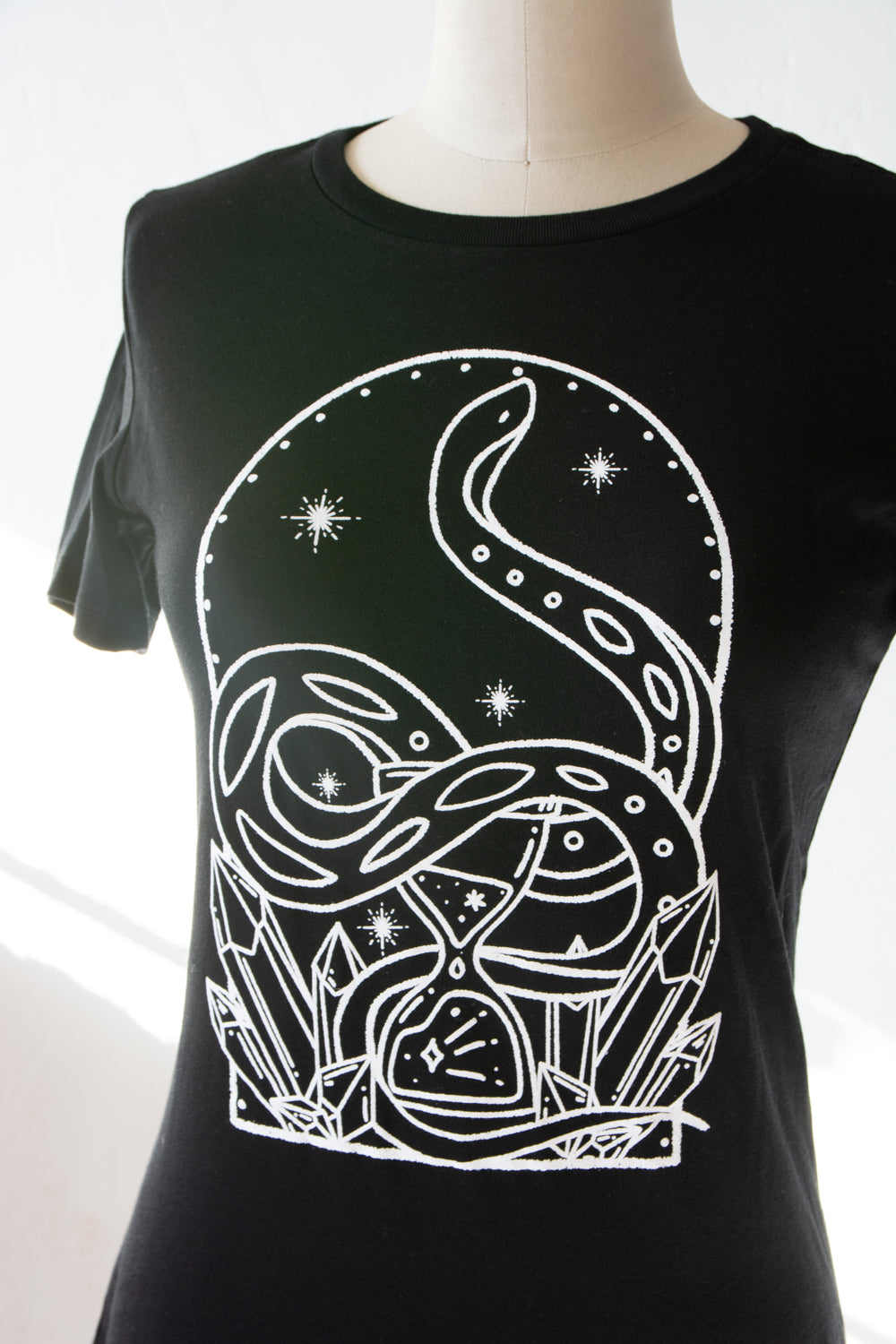 Graphic Tee- Serpent of Time, Black